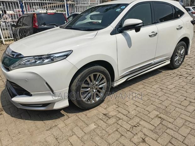 Toyota Harrier 2019 White