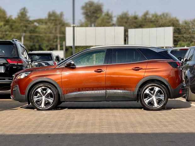 Peugeot 3008 2019 Brown