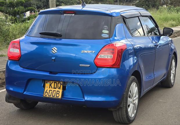 Suzuki Swift 2018 Blue