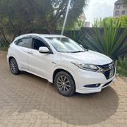 Honda Vezel 2015 White for sale