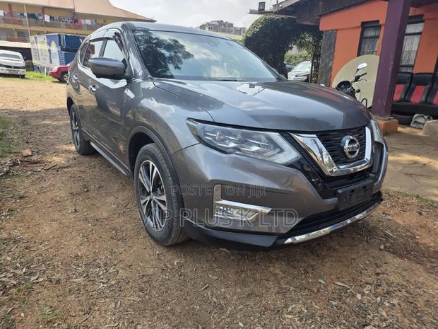 Nissan X-Trail 2.0 Petrol FWD 2018 Gray