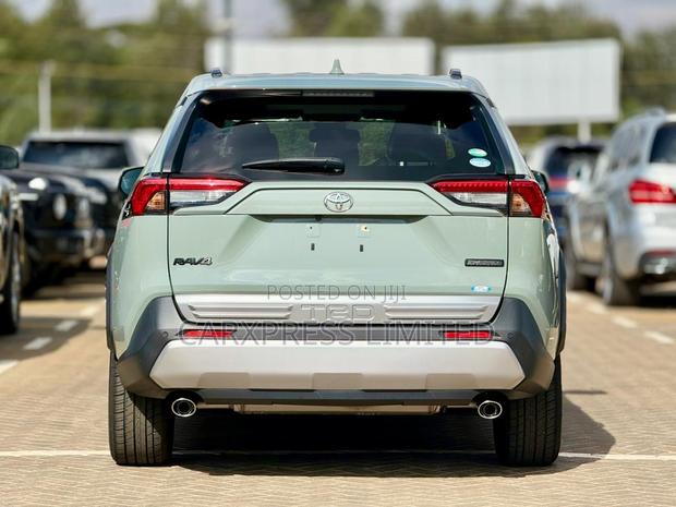 Toyota RAV4 Adventure AWD 2020 Green