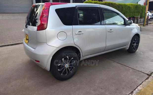 Nissan Note 2012 Silver