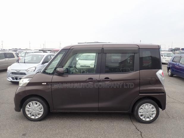 Nissan Dayz Roox 2019 Brown