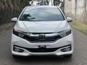 Honda Fit Shuttle 1.5 Hybrid 2WD 2019 White for sale