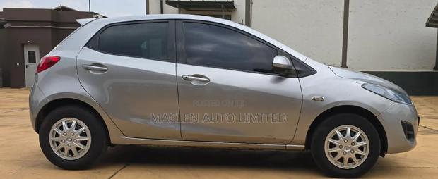 Mazda Demio 2012 Gray