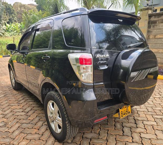 Toyota Rush 2012 Black