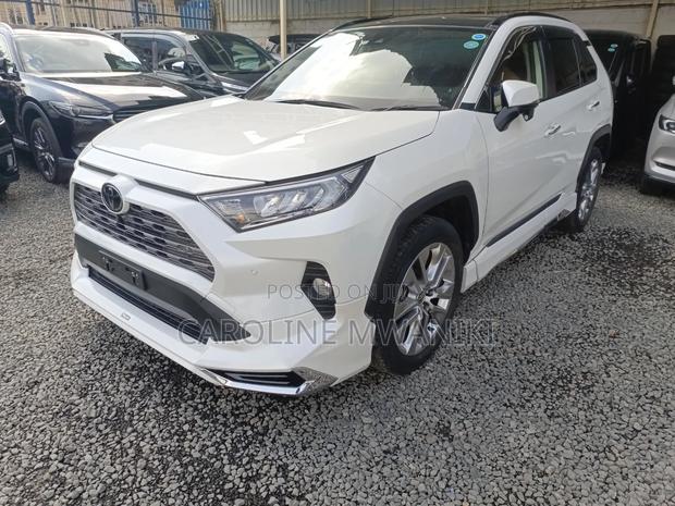 Toyota RAV4 2020 White