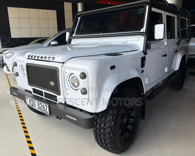 Land Rover Defender 2009 White