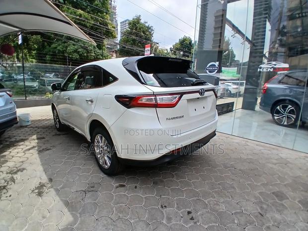Toyota Harrier 2020 White
