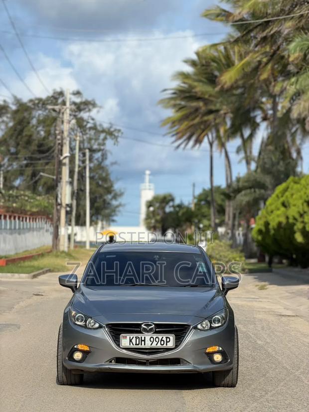 Mazda Axela 2023 Gray