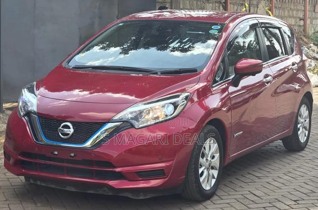 Nissan Note 2019 Red
