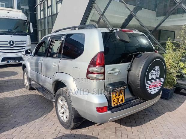 Toyota Land Cruiser Prado 2003 Silver