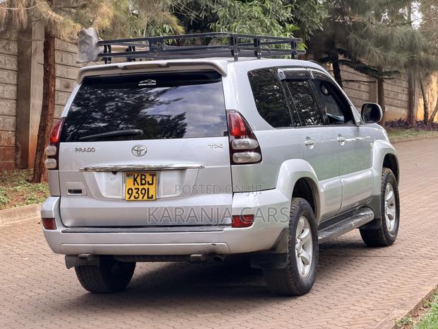Toyota Land Cruiser Prado 3.0 D-4D 5dr 2004 Silver