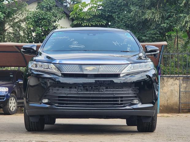Toyota Harrier 2.0 2019 Black