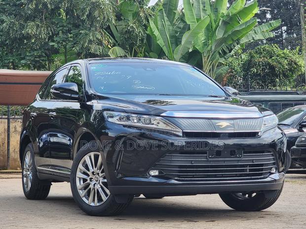 Toyota Harrier 2.0 2019 Black