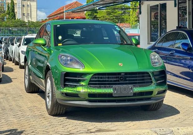 Porsche Macan 2019 Green