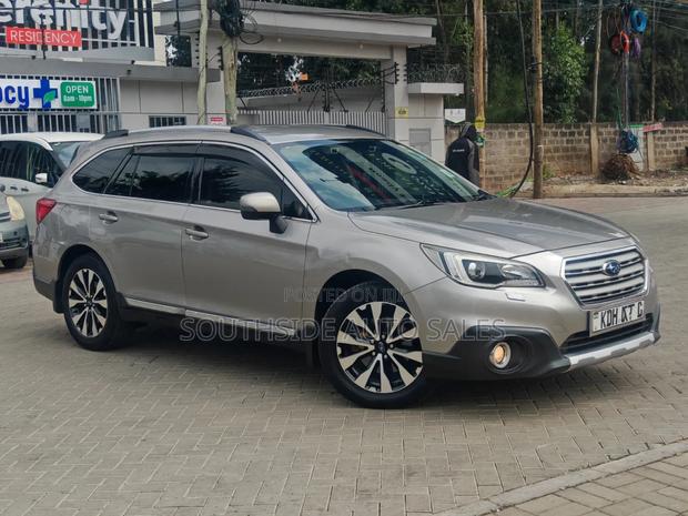 Subaru Outback 2.5i Limited PZEV 4dr Wagon AWD (2.5L 4cyl CVT) 2015 Gold