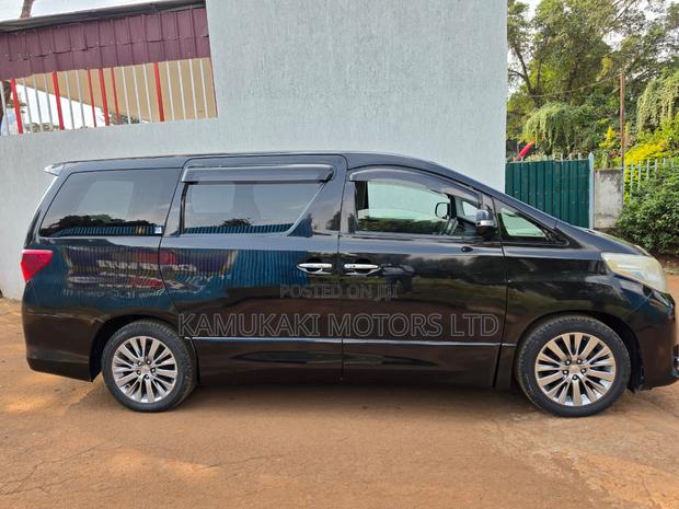 Toyota Alphard 2014 Black