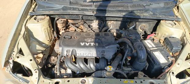 Toyota Platz 2002 Silver