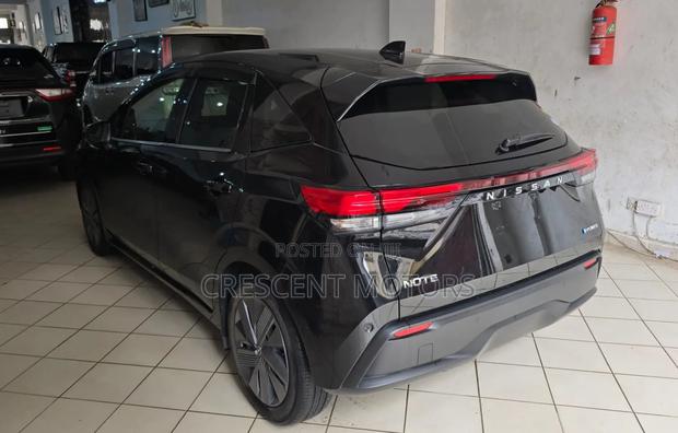 Nissan Note 1.2 Hybrid 2021 Black