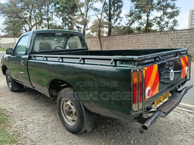 Nissan Hardbody 2007 Green