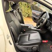 Mercedes-Benz C200 2009 White for sale