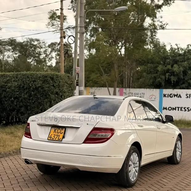 Mercedes-Benz C200 2009 White