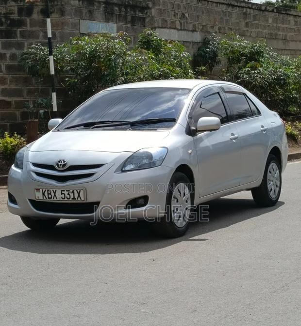 Toyota Belta 2006 Silver