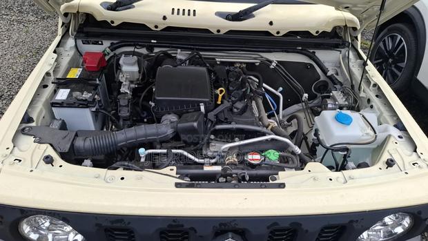 Suzuki Jimny 2019 White