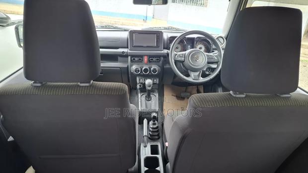 Suzuki Jimny 2019 White