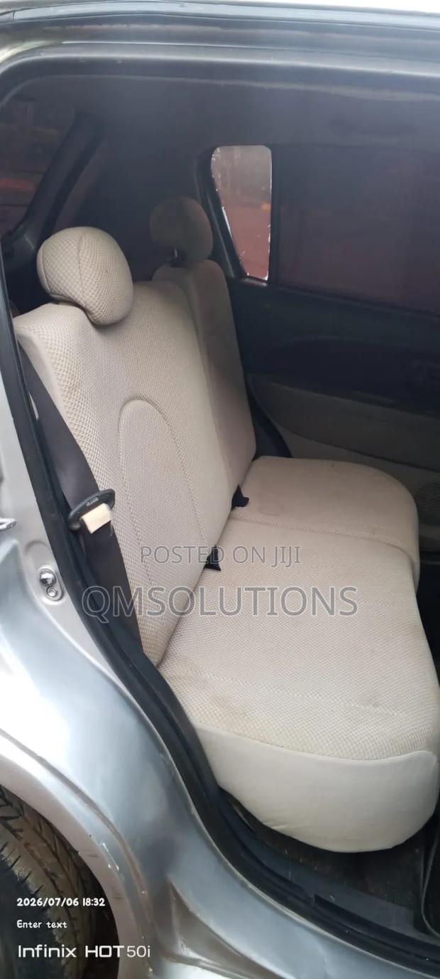 Toyota Passo 2006 Silver