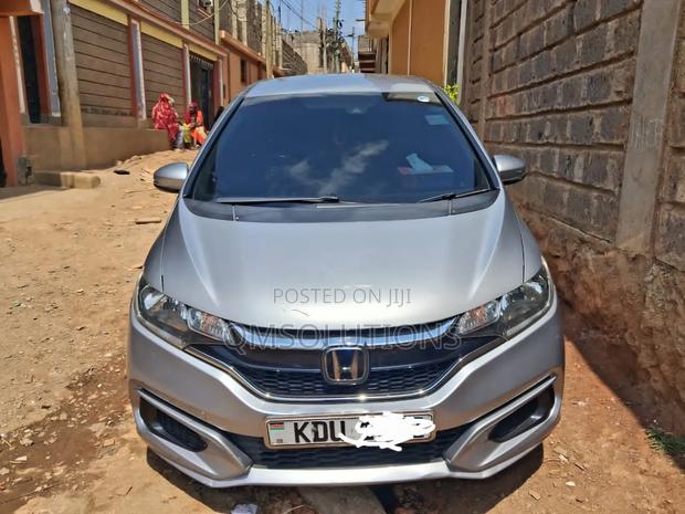 Honda Fit 2018 Silver