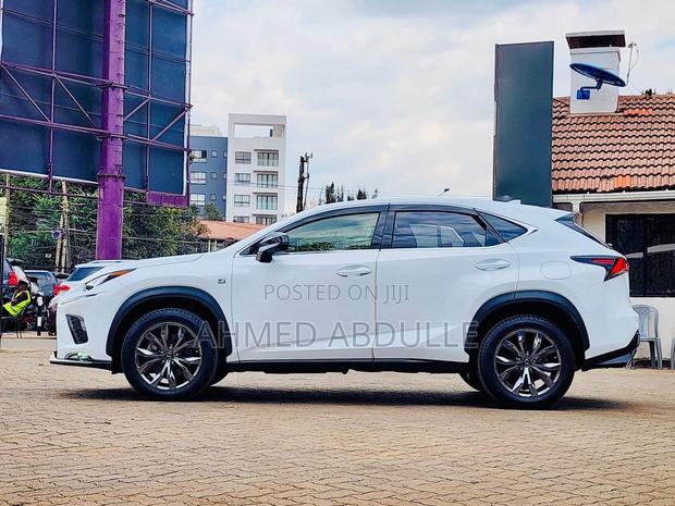Lexus NX 300 FWD 2018 Pearl