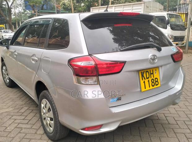 Toyota Corolla Fielder 2015 Silver