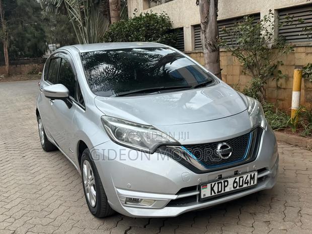 Nissan Note 2017 Silver