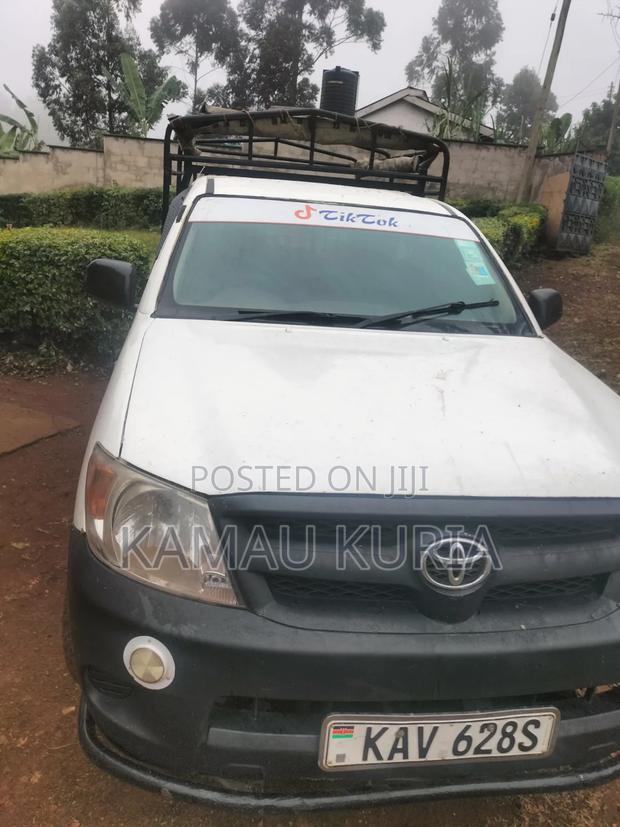 Toyota Hilux 2007 White