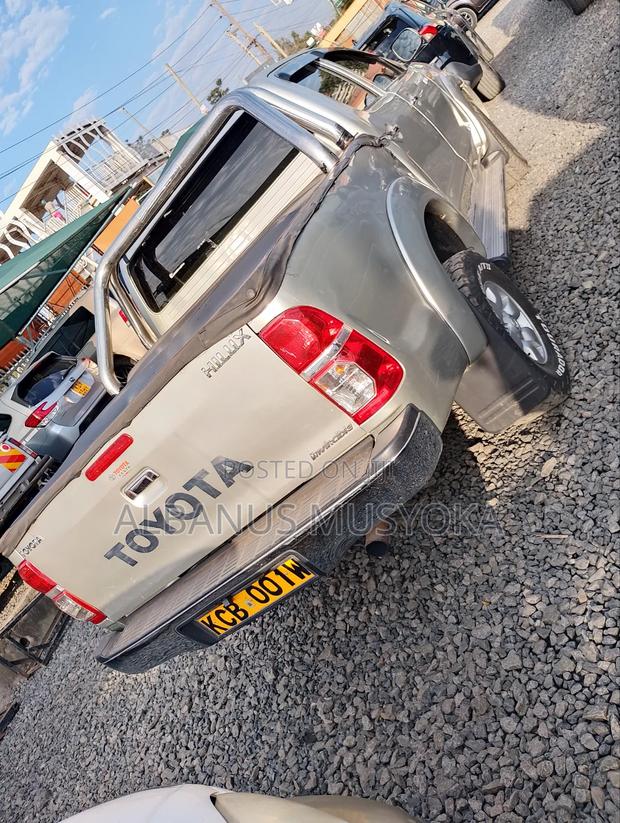 Toyota Hilux 2007 Silver