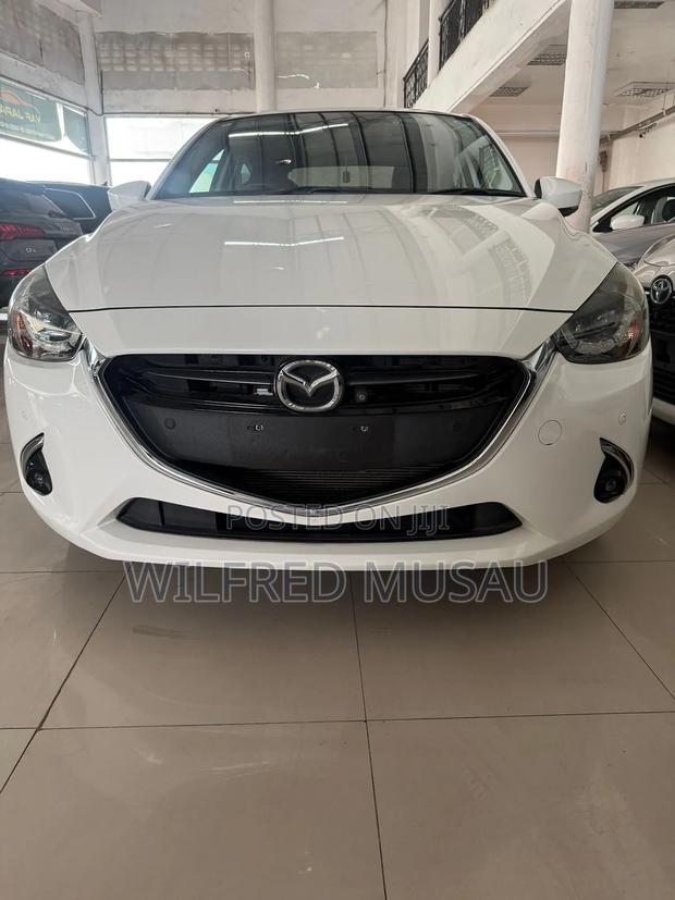 Mazda Demio 2019 White