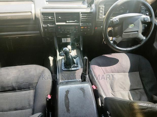 Land Rover Discovery 2005 Gray