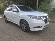 Honda Vezel 2015 White for sale