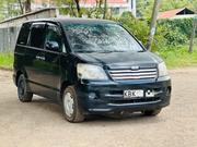 Toyota Noah 2.0 AWD (8 Seater) 2002 Black for sale