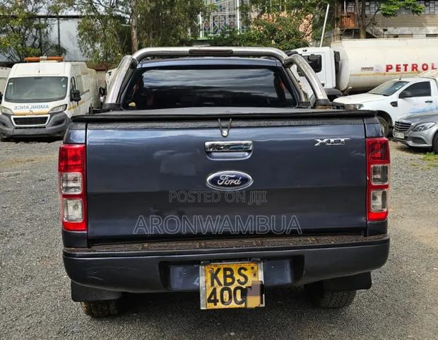 Ford Ranger Wildtrak 2012 Blue