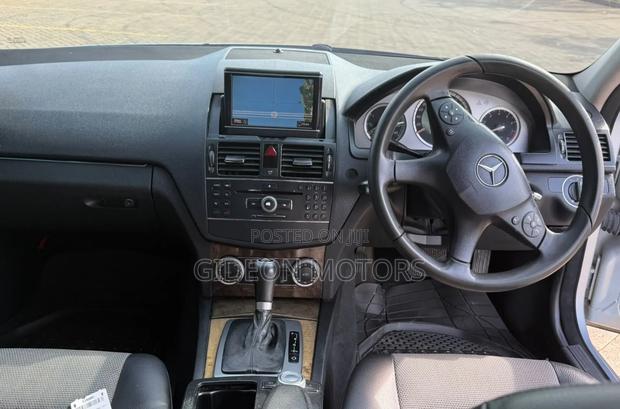 Mercedes-Benz C200 2008 Silver