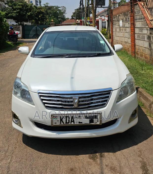 Toyota Premio 2013 White