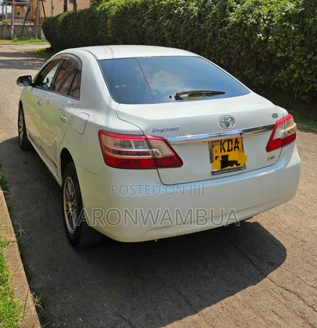 Toyota Premio 2013 White