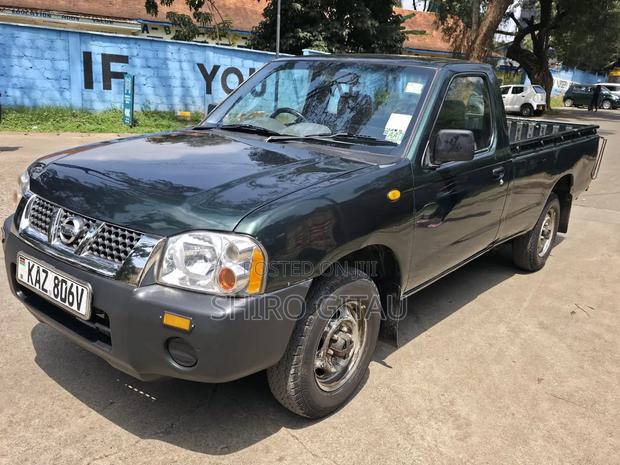 Nissan Hardbody 2007 Green