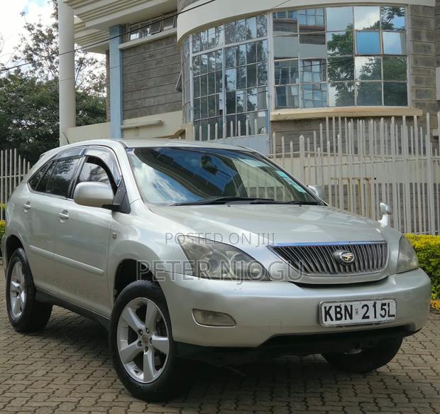 Toyota Harrier 2004 Gold