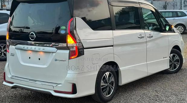 Nissan Serena 2019 White