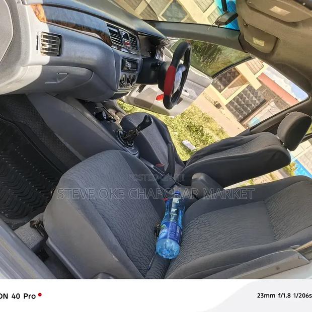 Mitsubishi Lancer Cedia 2004 Silver